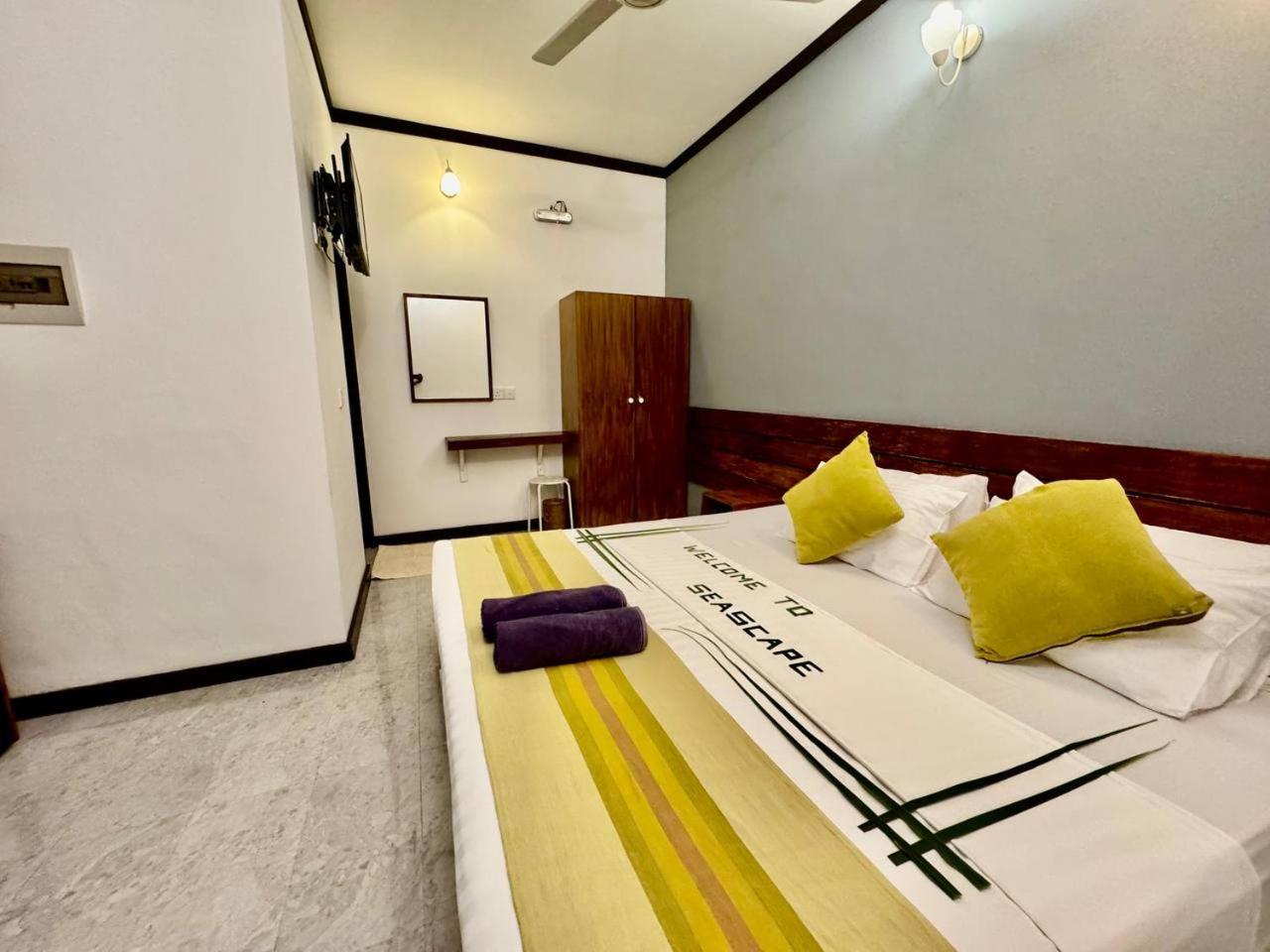 Seascape Retreats Dhigurah Hotel ดิห์กูราห์ ภายนอก รูปภาพ