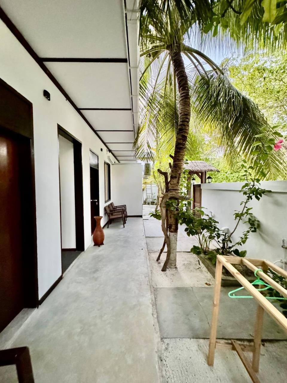 Seascape Retreats Dhigurah Hotel ดิห์กูราห์ ภายนอก รูปภาพ