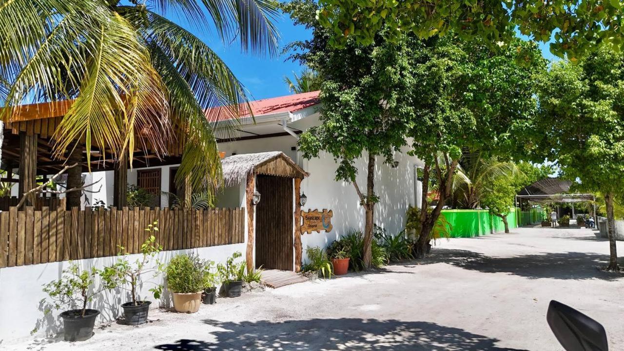 Seascape Retreats Dhigurah Hotel ดิห์กูราห์ ภายนอก รูปภาพ